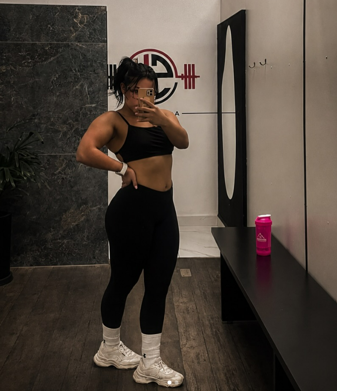 Laryssa em rotina fitness
